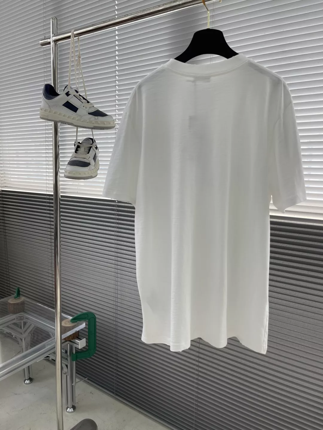 디올 하일튼 넬 콜라보 로고 자수 코튼 티셔츠 상세 이미지 8