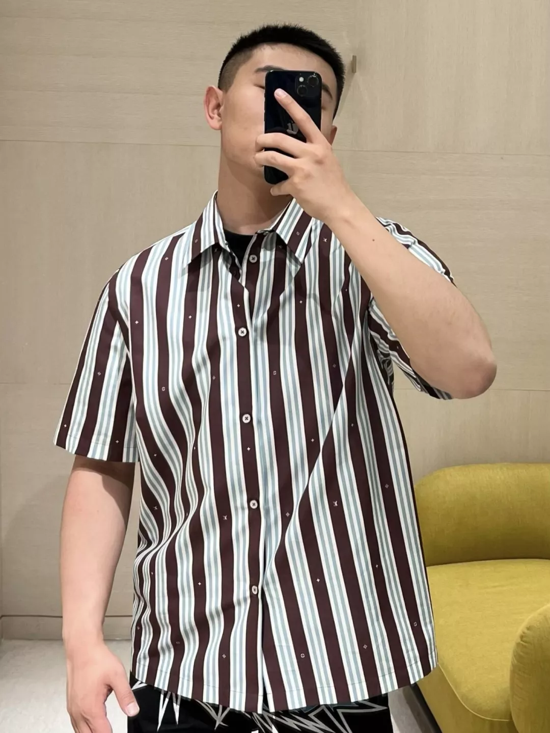 루이비통 25SS 스트라이프 반소매 셔츠 상세 이미지 15