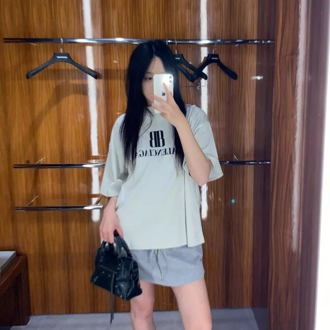 발렌시아가 나노 BB 로고 프린트 반소매 티셔츠 상세 이미지 14
