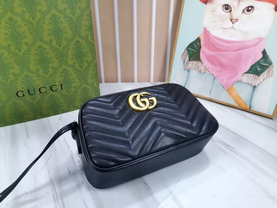 구찌 GG 마몬트 쉐브론 지퍼 파우치 상세 이미지 8