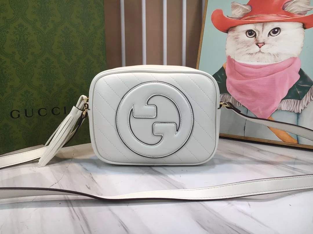 구찌 블론디 인터로킹 더블 G 가죽 크로스백 상세 이미지 1