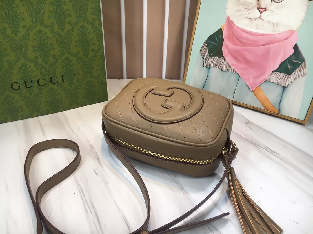 구찌 블론디 라운드 더블G 가죽 숄더 겸 크로스백 상세 이미지 5