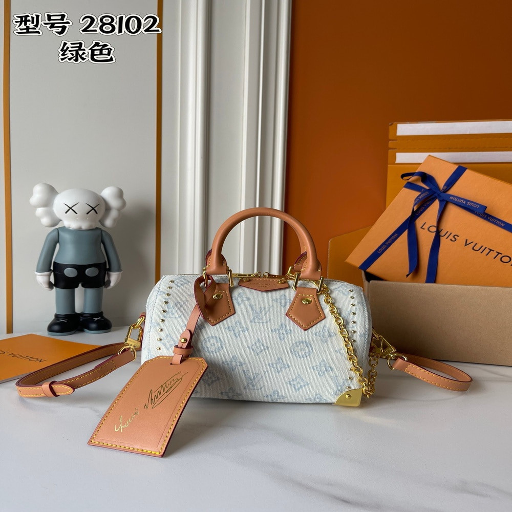 루이비통 알마 BB 트래블스 위드 그레이스 코딩턴 미야우그램 핸드백