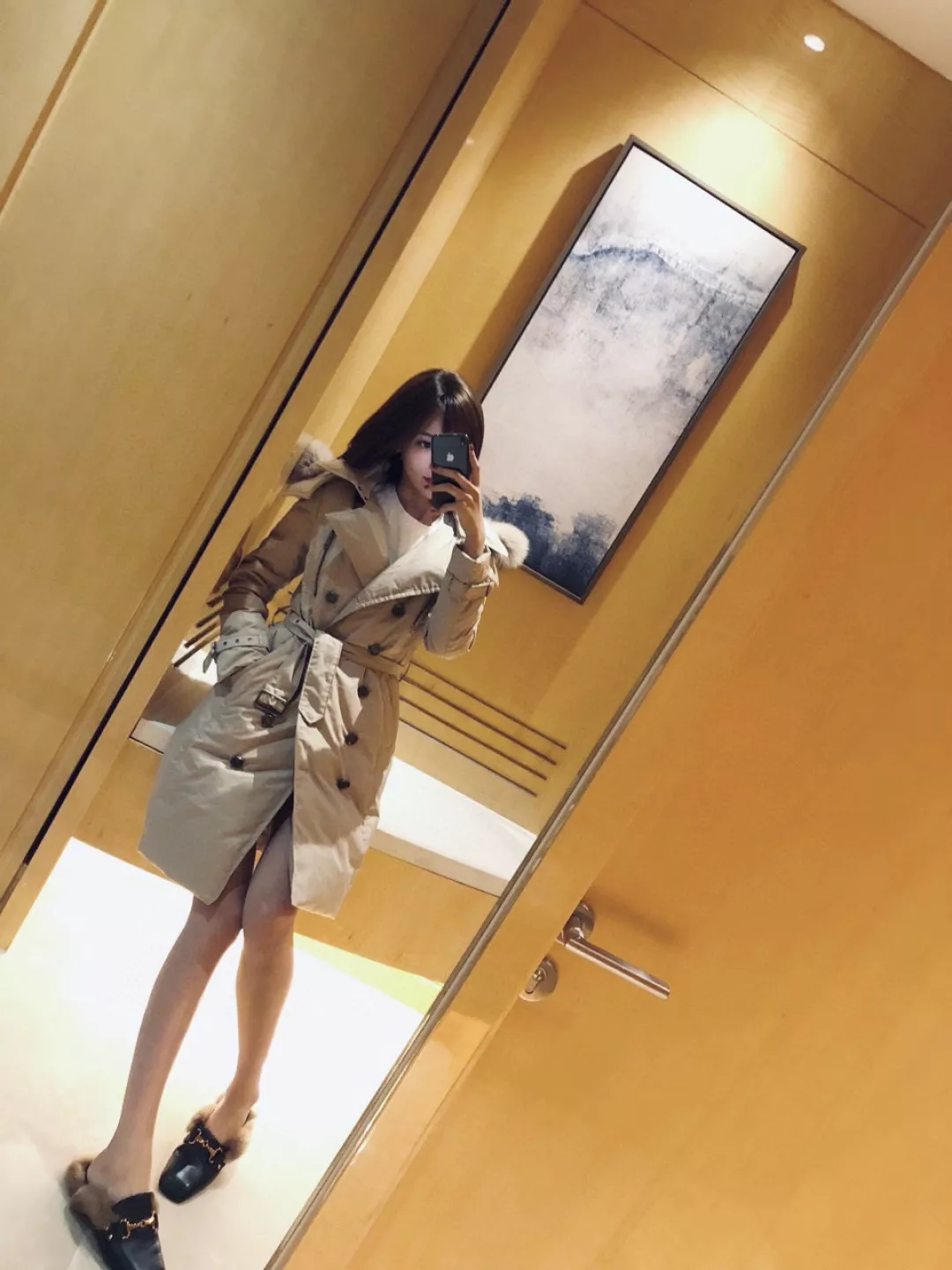 버버리 폭스퍼 탈부착 롱 더블버튼 다운 코트 상세 이미지 16