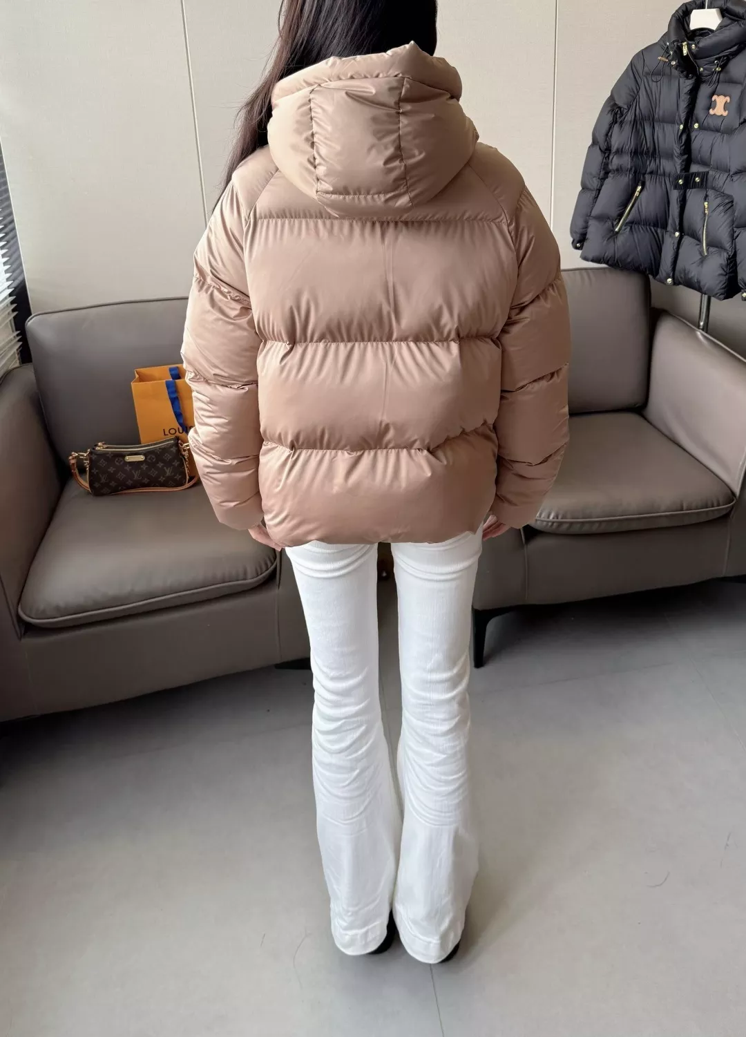 셀린느 후드 숏 구스다운 패딩 재킷 상세 이미지 18