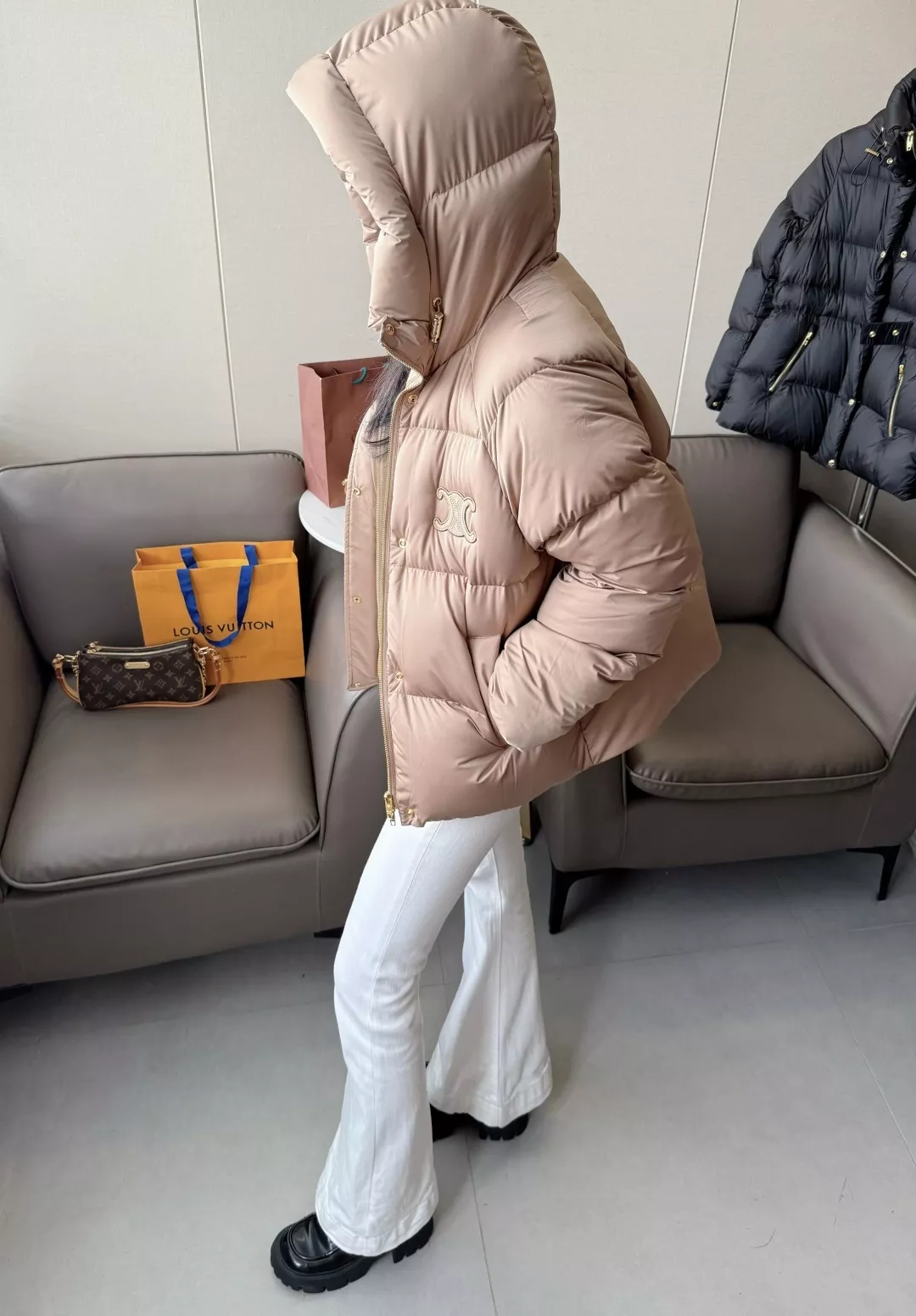 셀린느 후드 숏 구스다운 패딩 재킷 상세 이미지 15