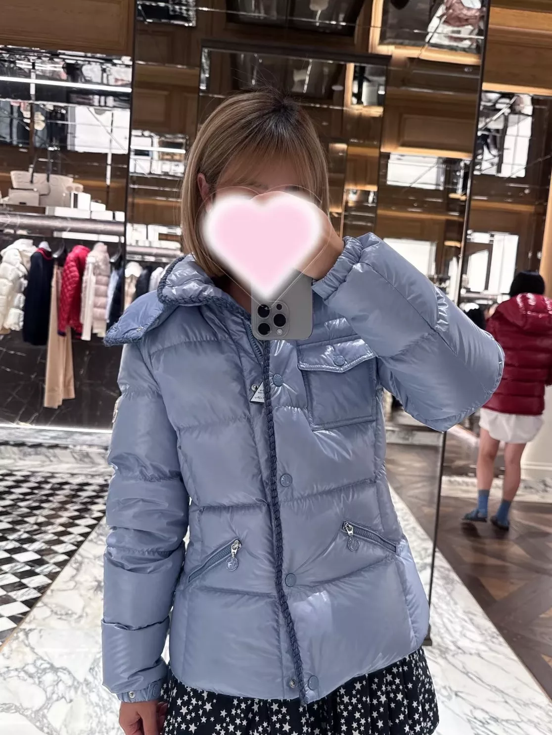 몽클레어 여성 후드 숏 다운 재킷 상세 이미지 34
