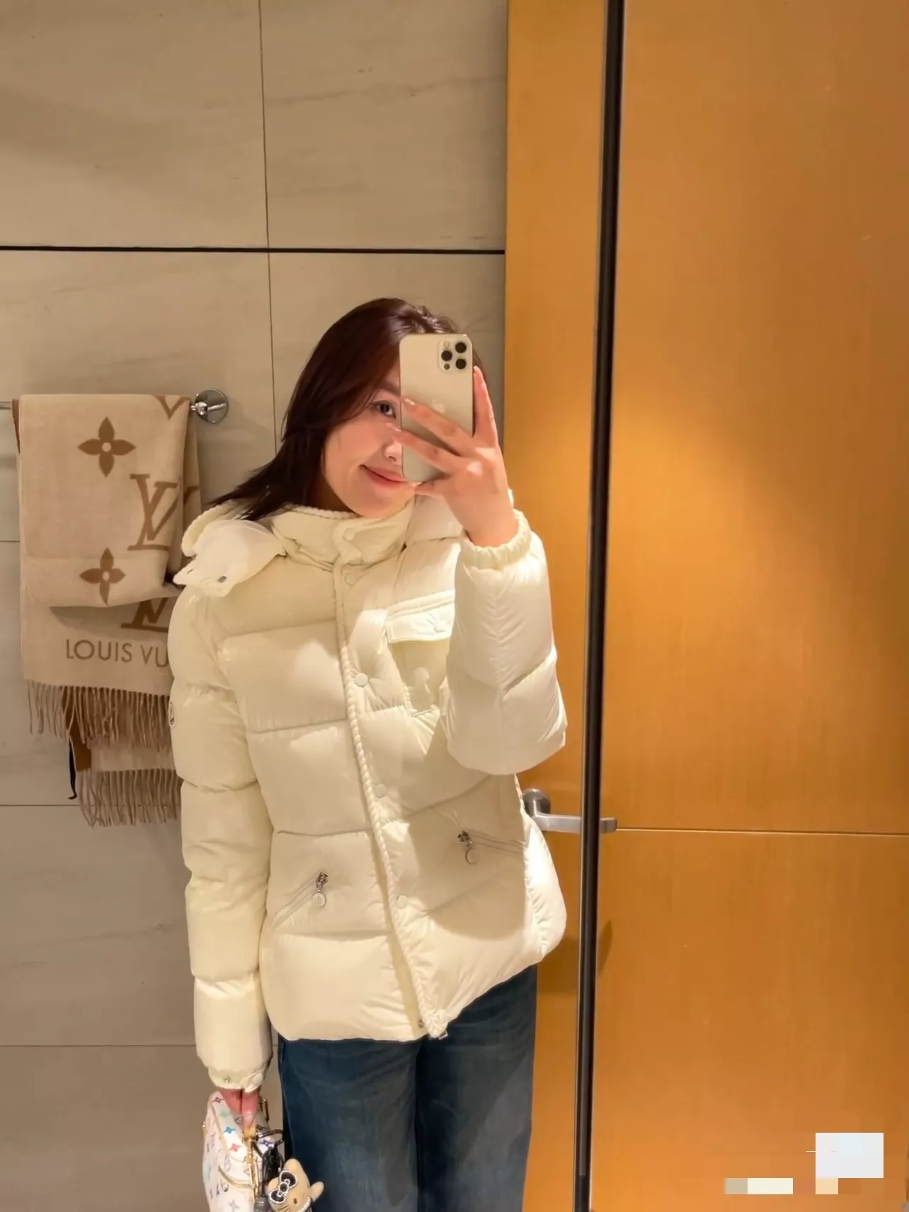 몽클레어 여성 후드 숏 다운 재킷 상세 이미지 27