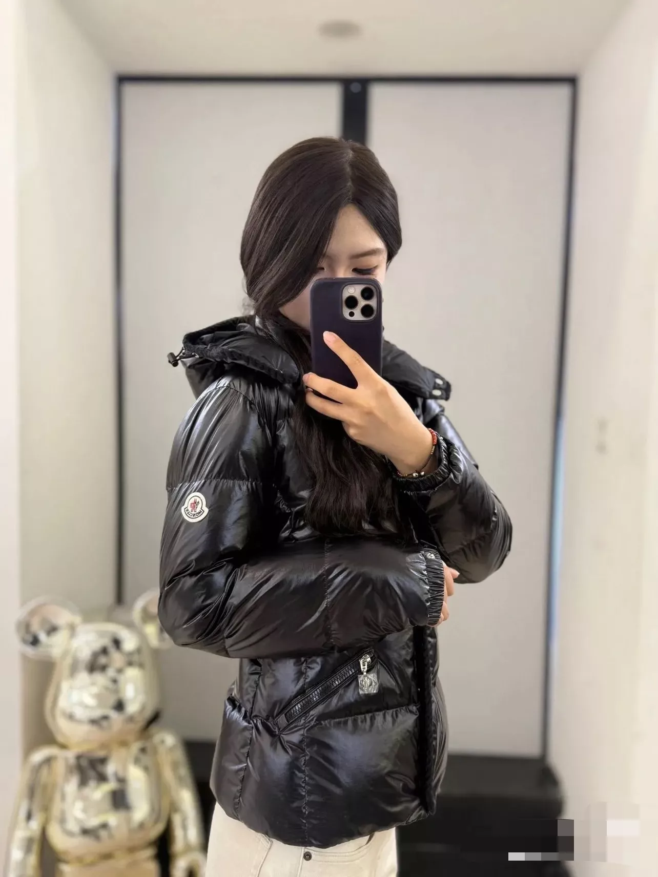 몽클레어 여성 후드 숏 다운 재킷 상세 이미지 24