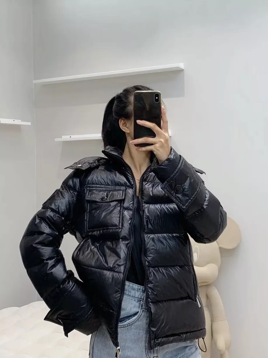 몽클레어 여성 후드 숏 다운 재킷 상세 이미지 26