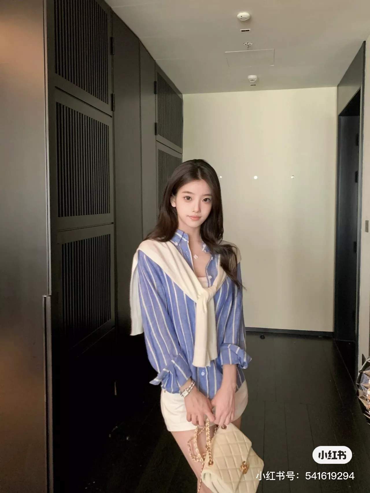 랄프로렌 블루 화이트 스트라이프 린넨 혼방 포니 자수 셔츠 상세 이미지 31