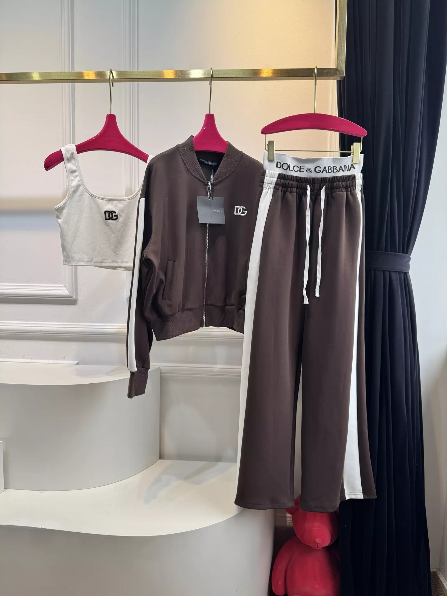 돌체앤가바나 25FW 캐주얼 스포츠 3피스 세트 상세 이미지 5