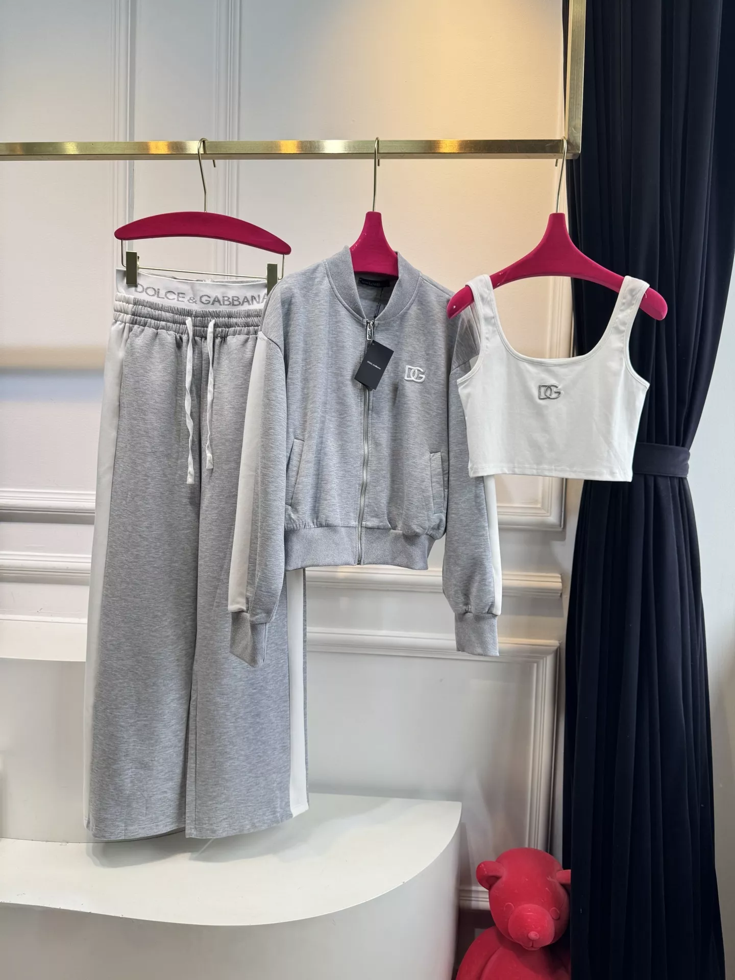 돌체앤가바나 25FW 캐주얼 스포츠 3피스 세트 상세 이미지 10