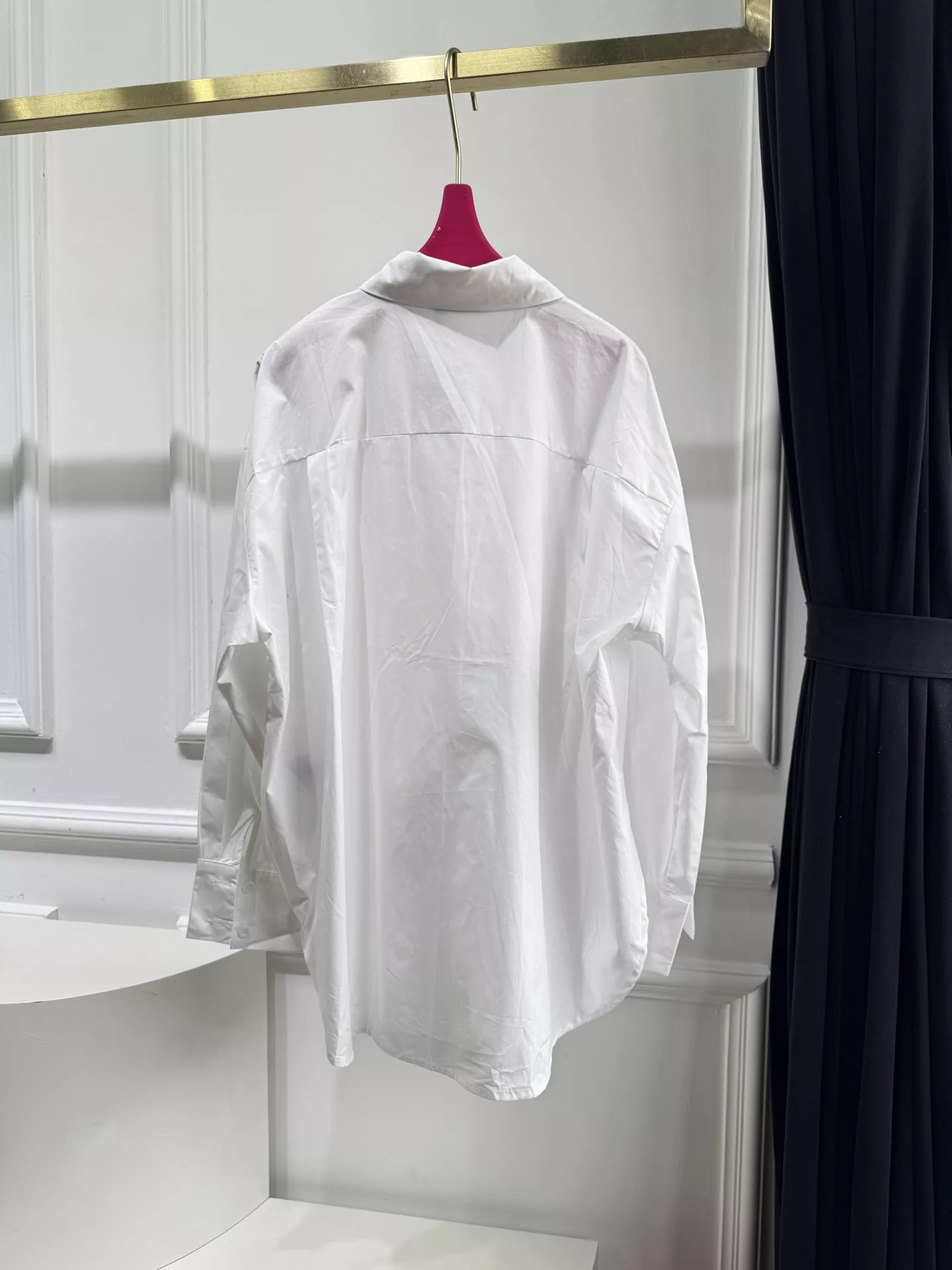 발렌티노 VLTN 크리스탈 주얼 버튼 셔츠 상세 이미지 9