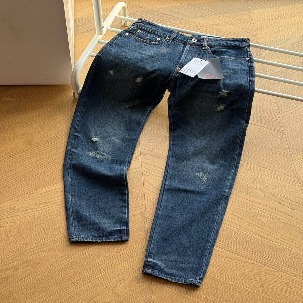 에비수 빈티지 워싱 디스트로이드 스트레이트 데님 팬츠