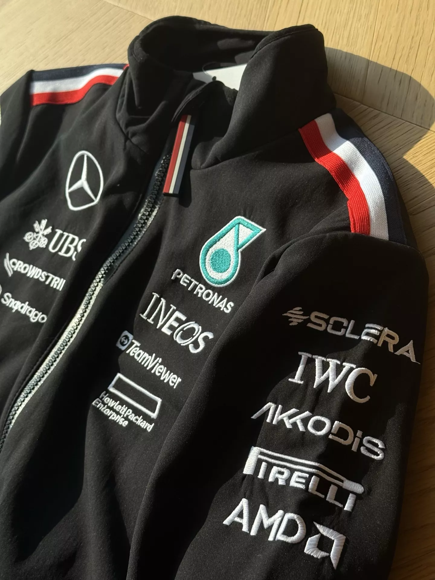 타미힐피거 메르세데스 벤츠 F1 팀 로고 소프트쉘 재킷 상세 이미지 8
