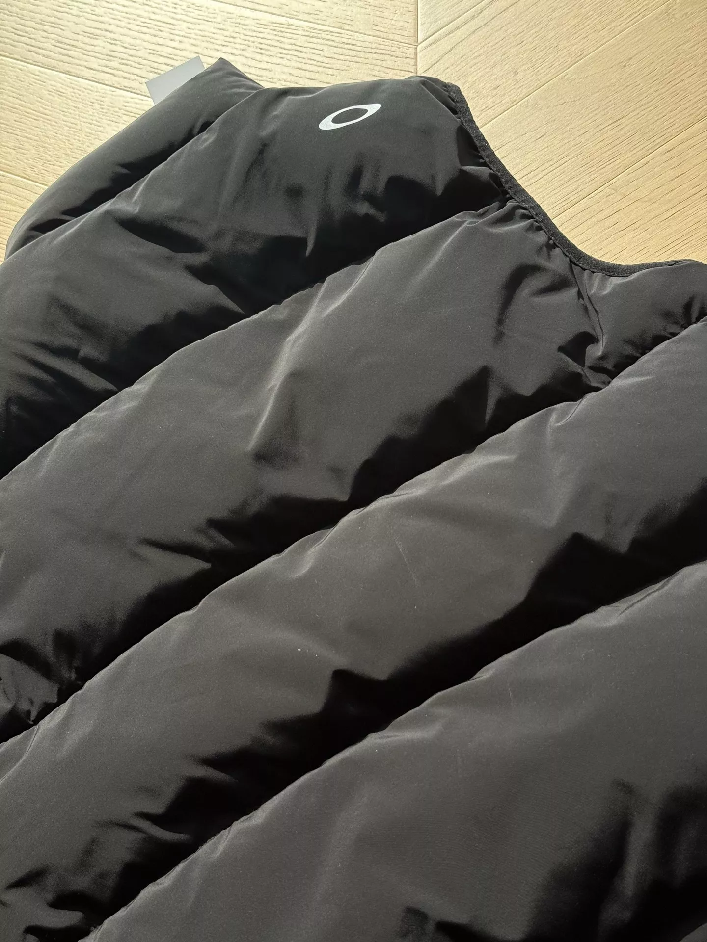 오클리 로고 프린트 패딩 베스트 상세 이미지 23