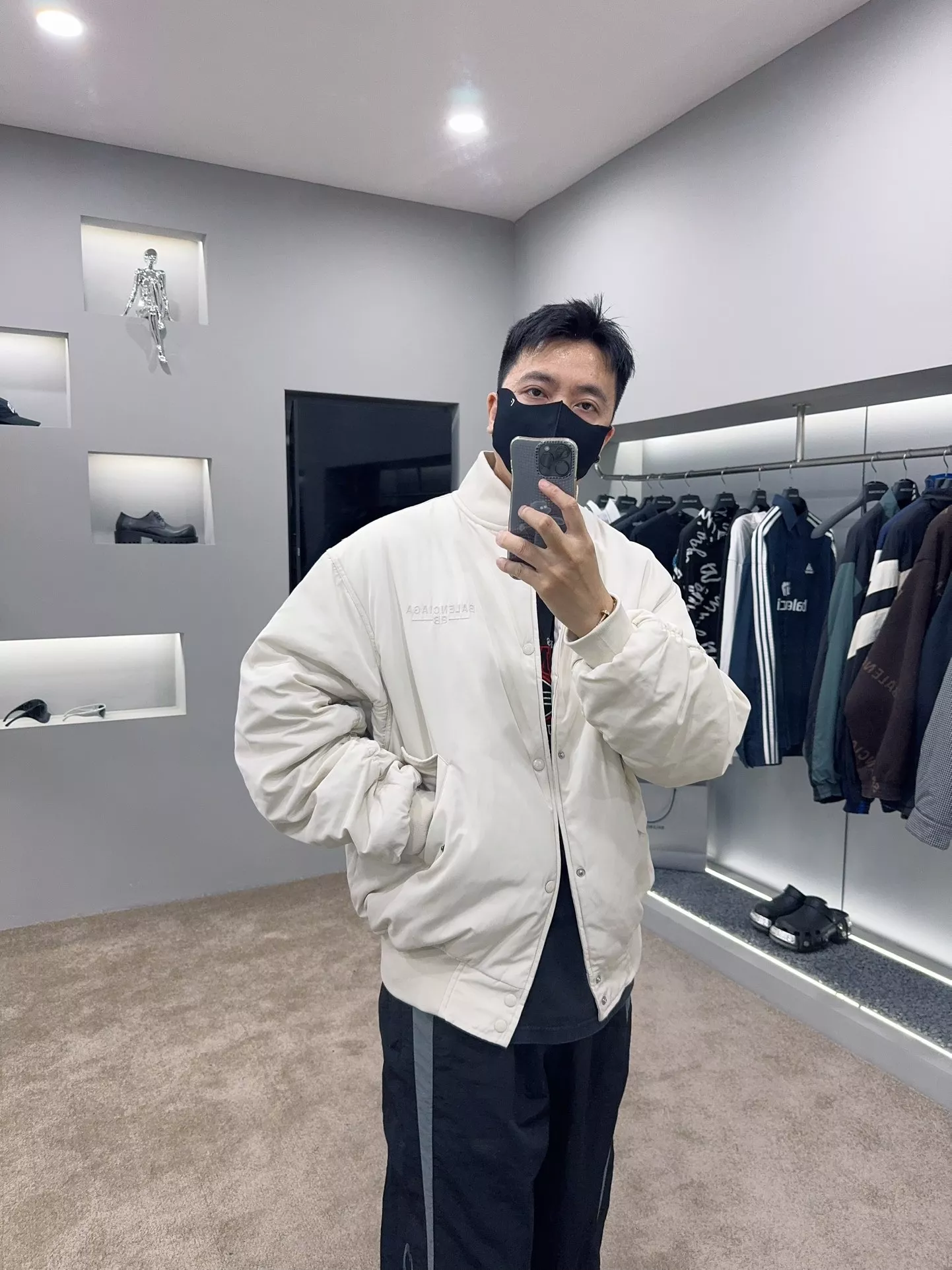 발렌시아가 더블B 전후면 자수 항공 점퍼 패딩 재킷 상세 이미지 14