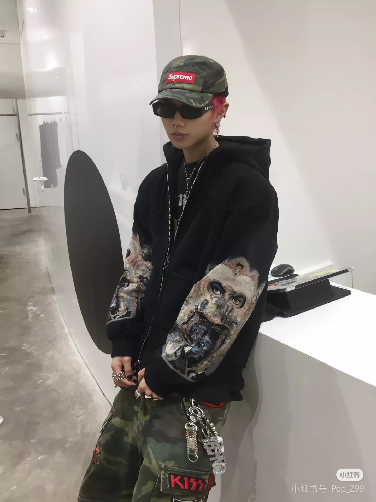 슈프림 마이클 잭슨 콜라보 데인저러스 집업 후디 상세 이미지 47