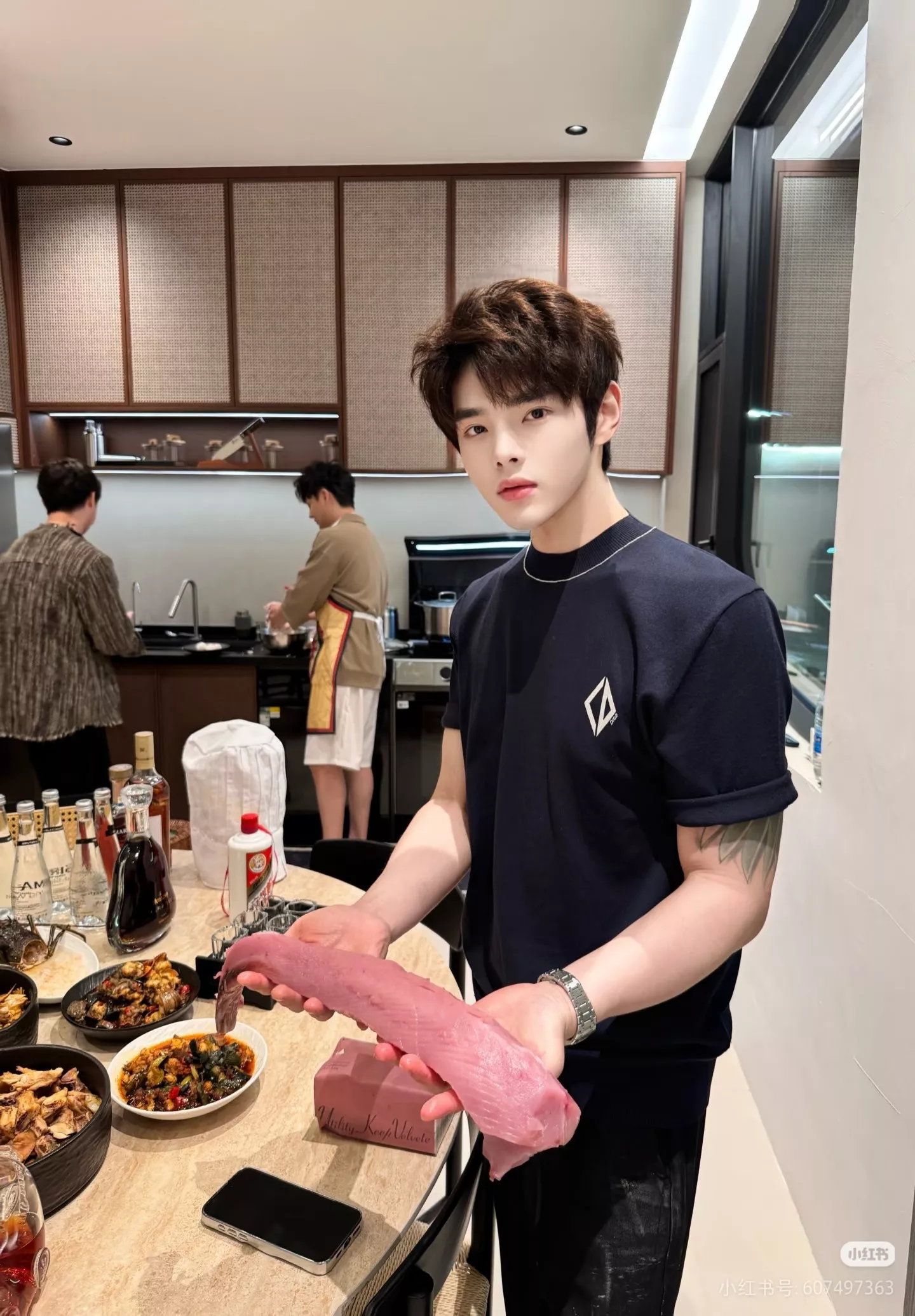 디올 다이아몬드 로고 자수 라운드 반팔 니트 상세 이미지 12