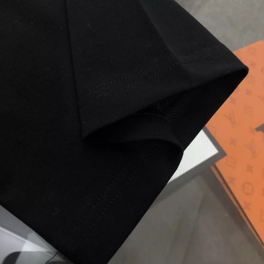 로에베 자수 로고 크루넥 반소매 티셔츠 상세 이미지 7