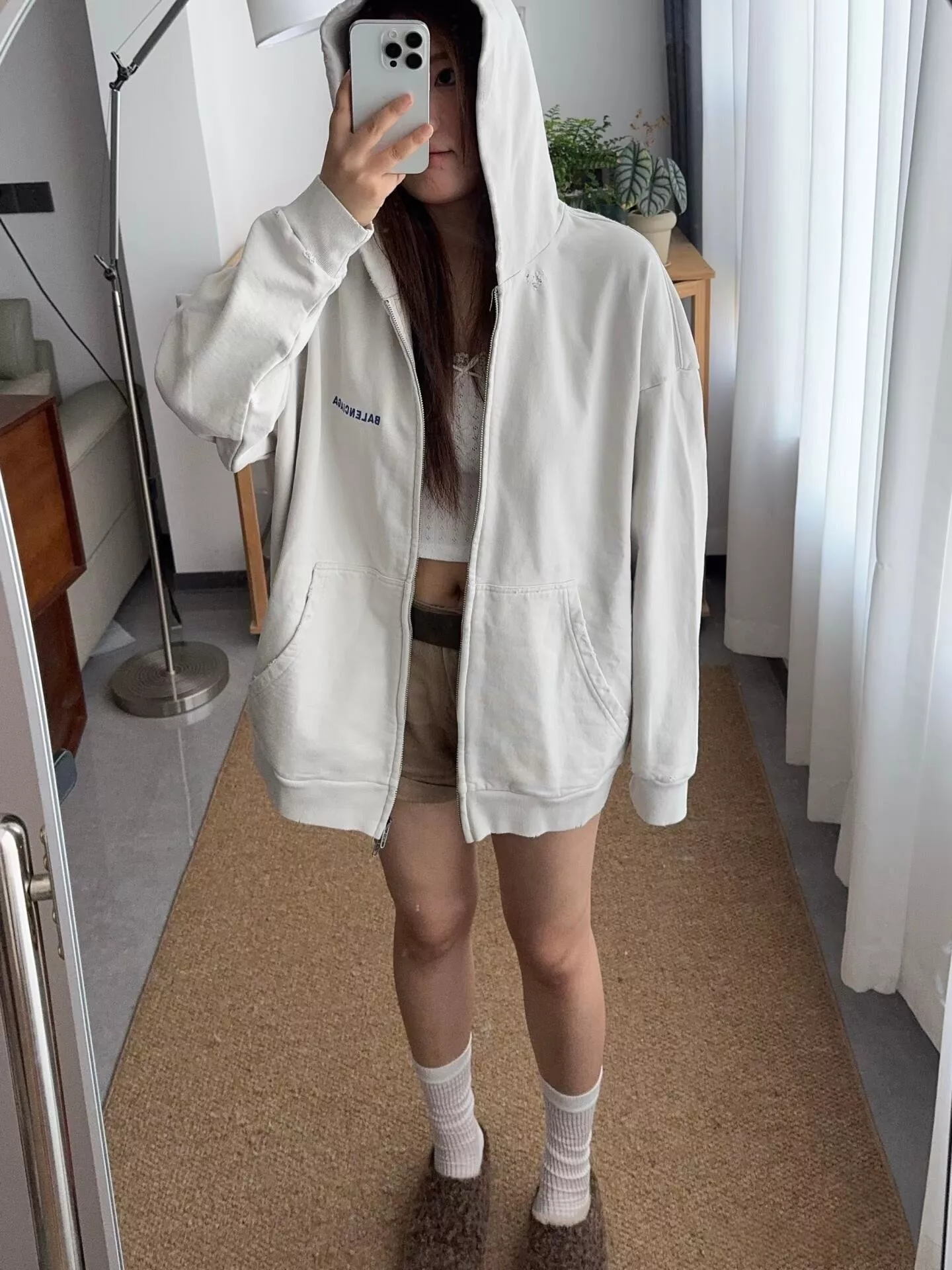 발렌시아가 BLCG 자수 로고 빈티지 워싱 집업 후드 상세 이미지 27