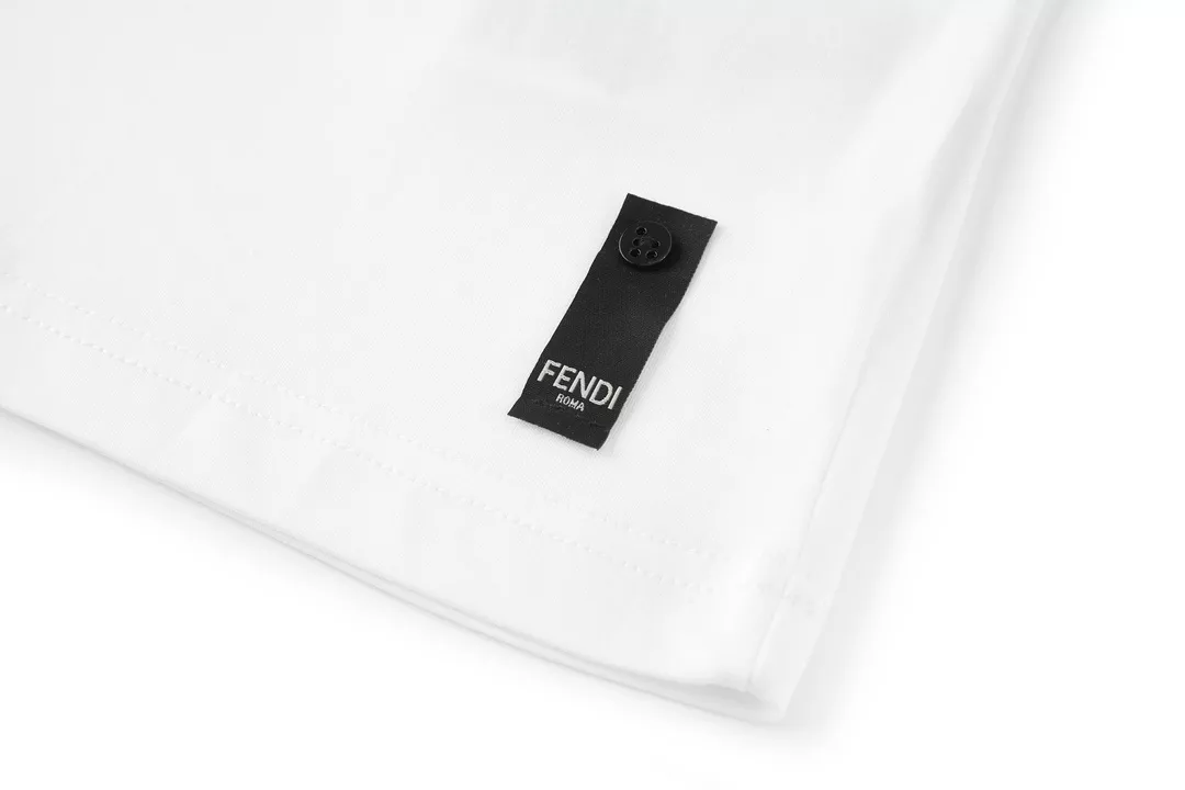 펜디 더블F 팔라듐 메탈 로고 라운드넥 반소매 티셔츠 상세 이미지 6