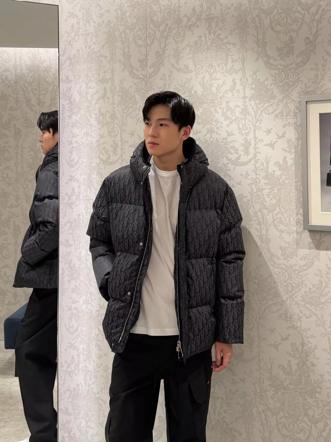디올 오블리크 만인 자카드 후드 퀼팅 다운 재킷 상세 이미지 20