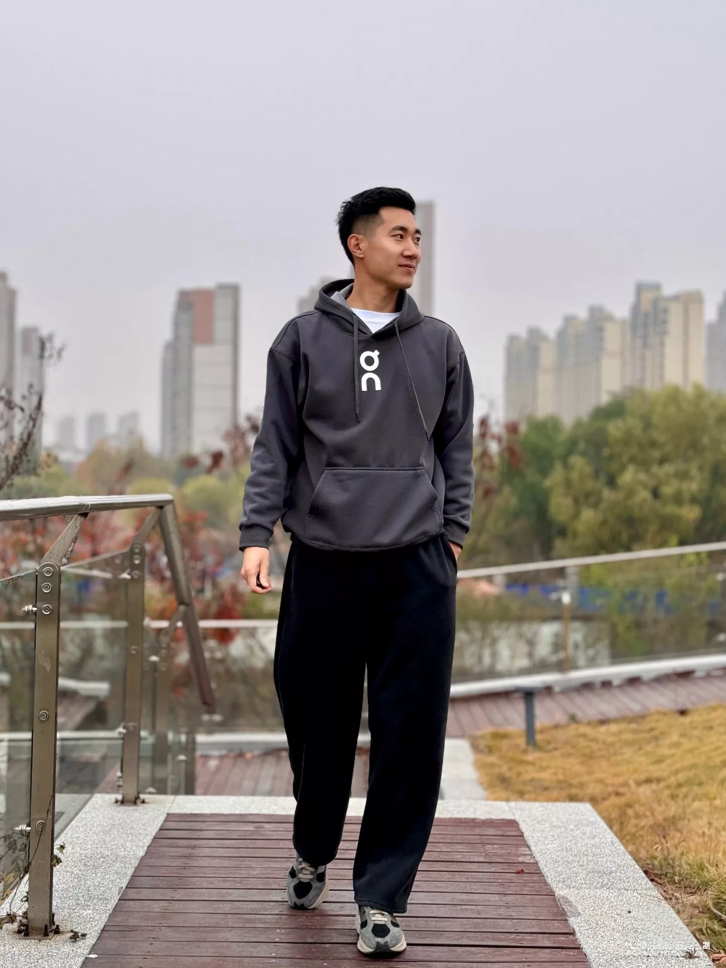 온러닝 클럽 로고 후디 상세 이미지 25