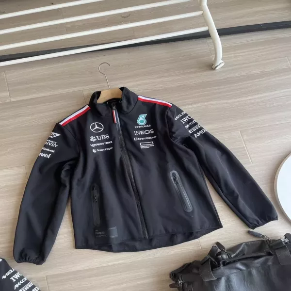 타미힐피거 메르세데스 벤츠 AMG F1 팀 소프트쉘 방풍 발수 집업 재킷