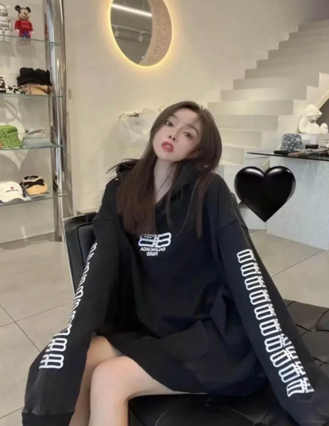 발렌시아가 더블 B 로고 자수 워싱 후드 상세 이미지 14