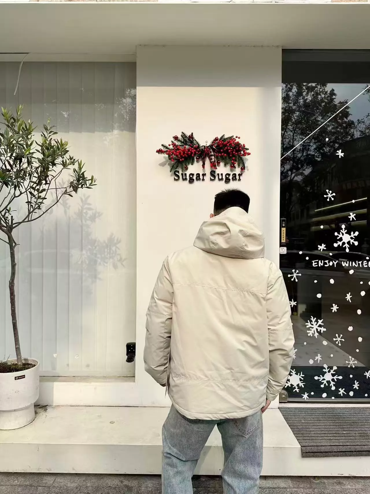 랄프로렌 자수 로고 후드 다운 재킷 상세 이미지 13