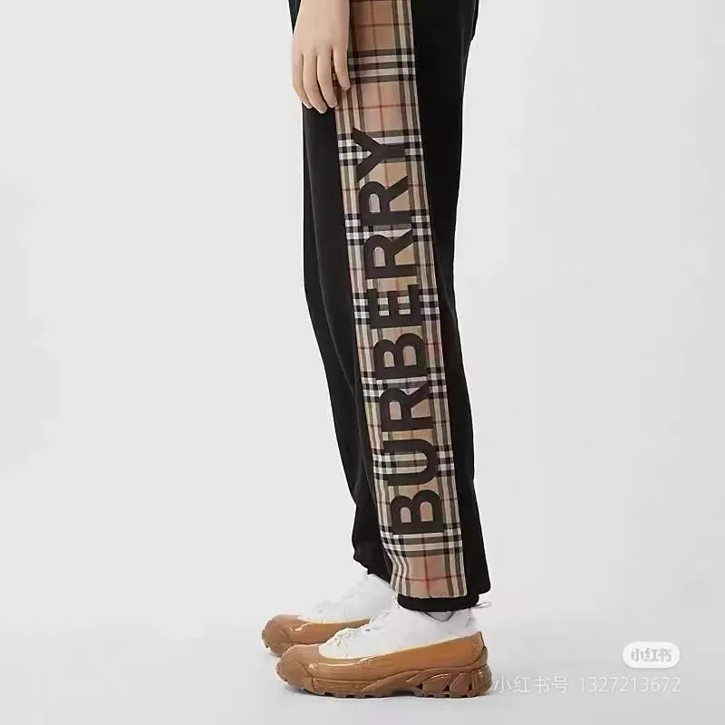 버버리 측면 체크 테이프 로고 레터링 조거 팬츠 상세 이미지 11
