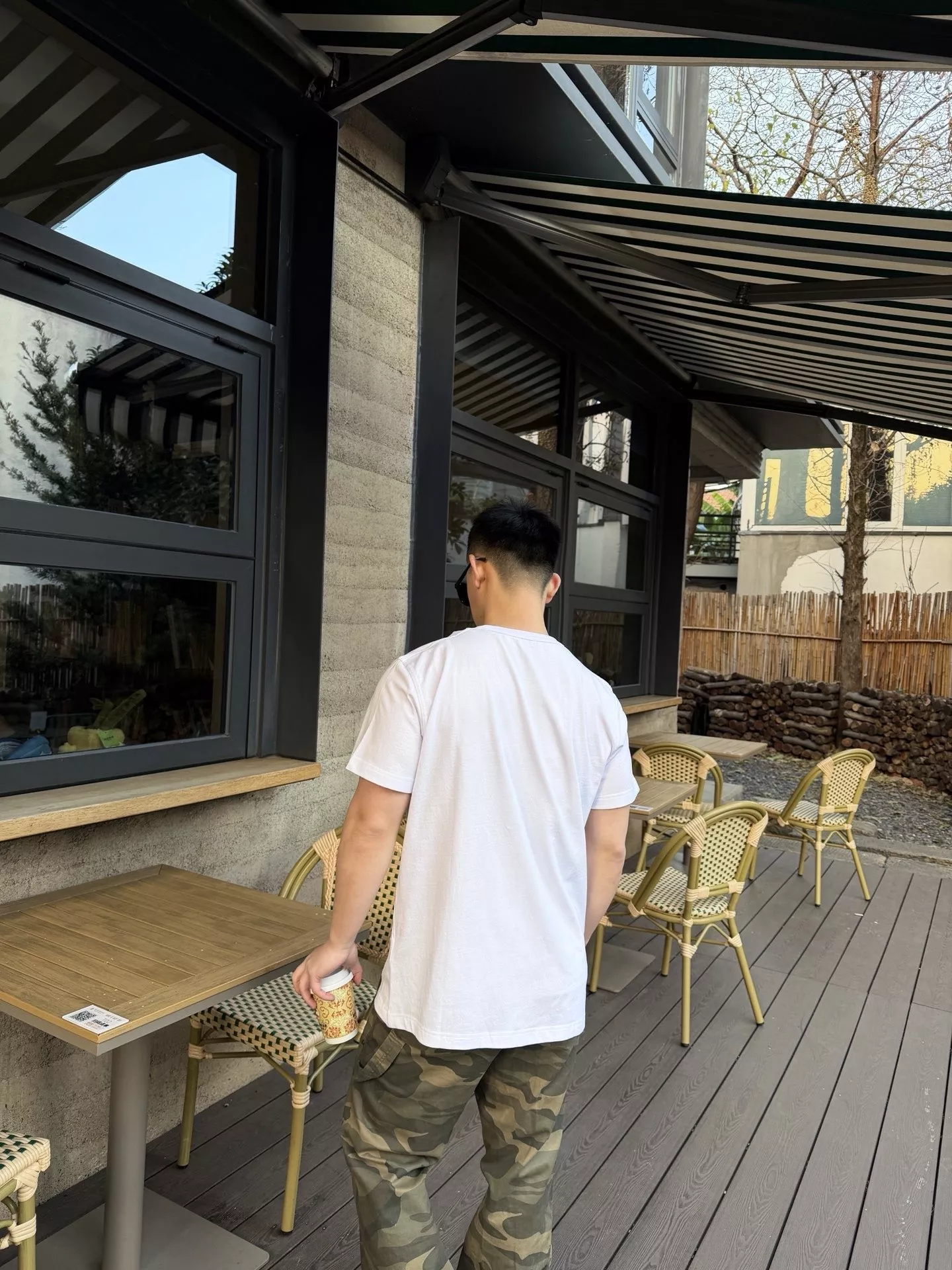 디올 시그니처 자수 반소매 티셔츠 상세 이미지 18