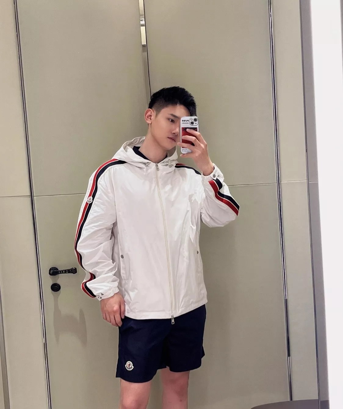 몽클레어 25FW 로고 테이프 나일론 윈드브레이커 후드 재킷 상세 이미지 12