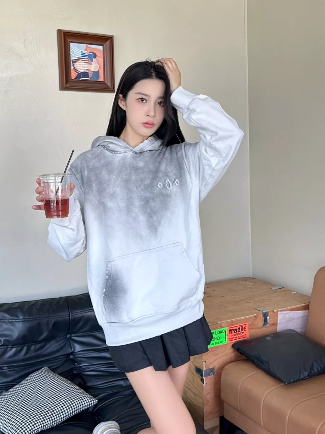 루이비통 클라우드 로고 컷팅 패치 자수 워싱 후드 상세 이미지 11