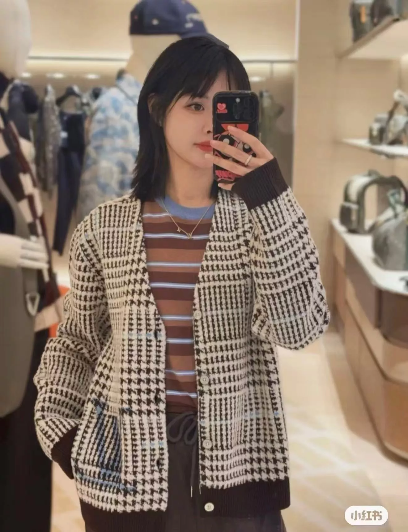 루이비통 25FW 글렌 플래드 자카드 V넥 니트 가디건 상세 이미지 11