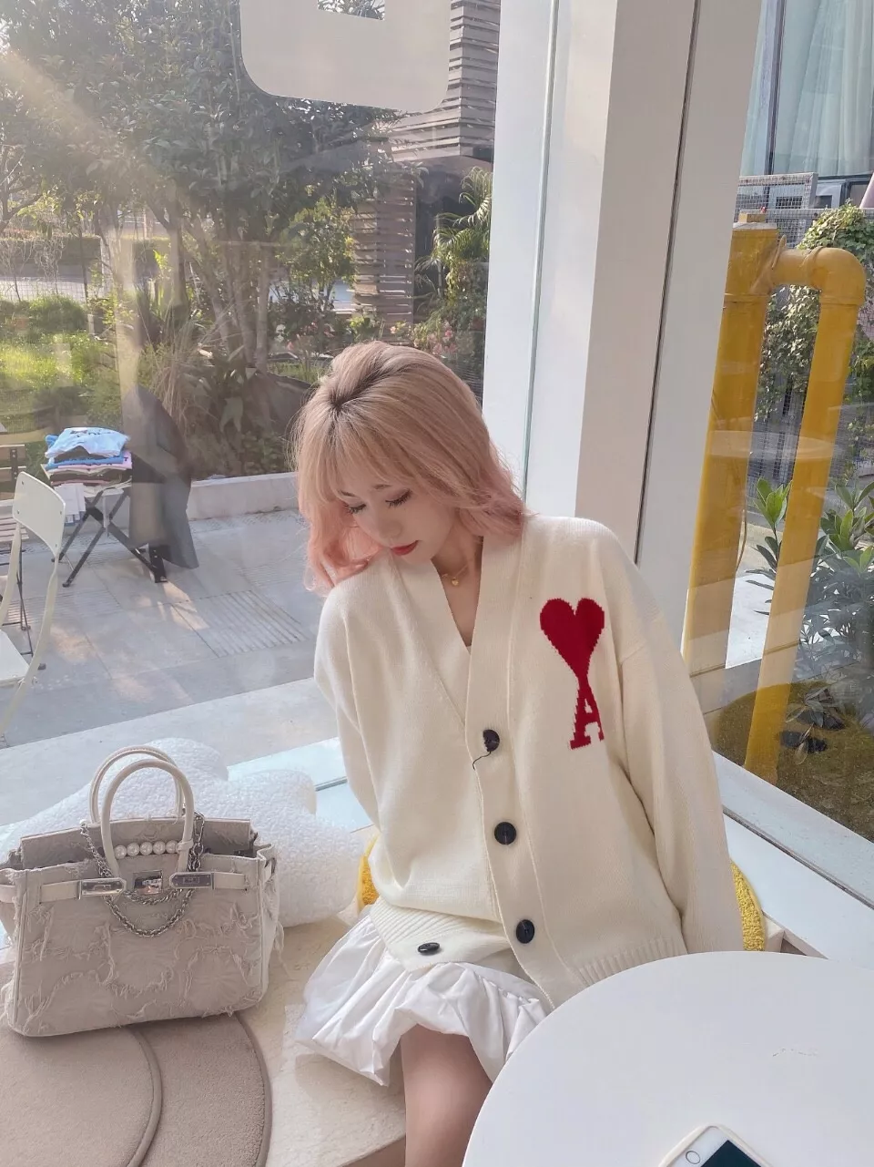 아미 21FW 하트 로고 자수 V넥 니트 가디건 상세 이미지 12