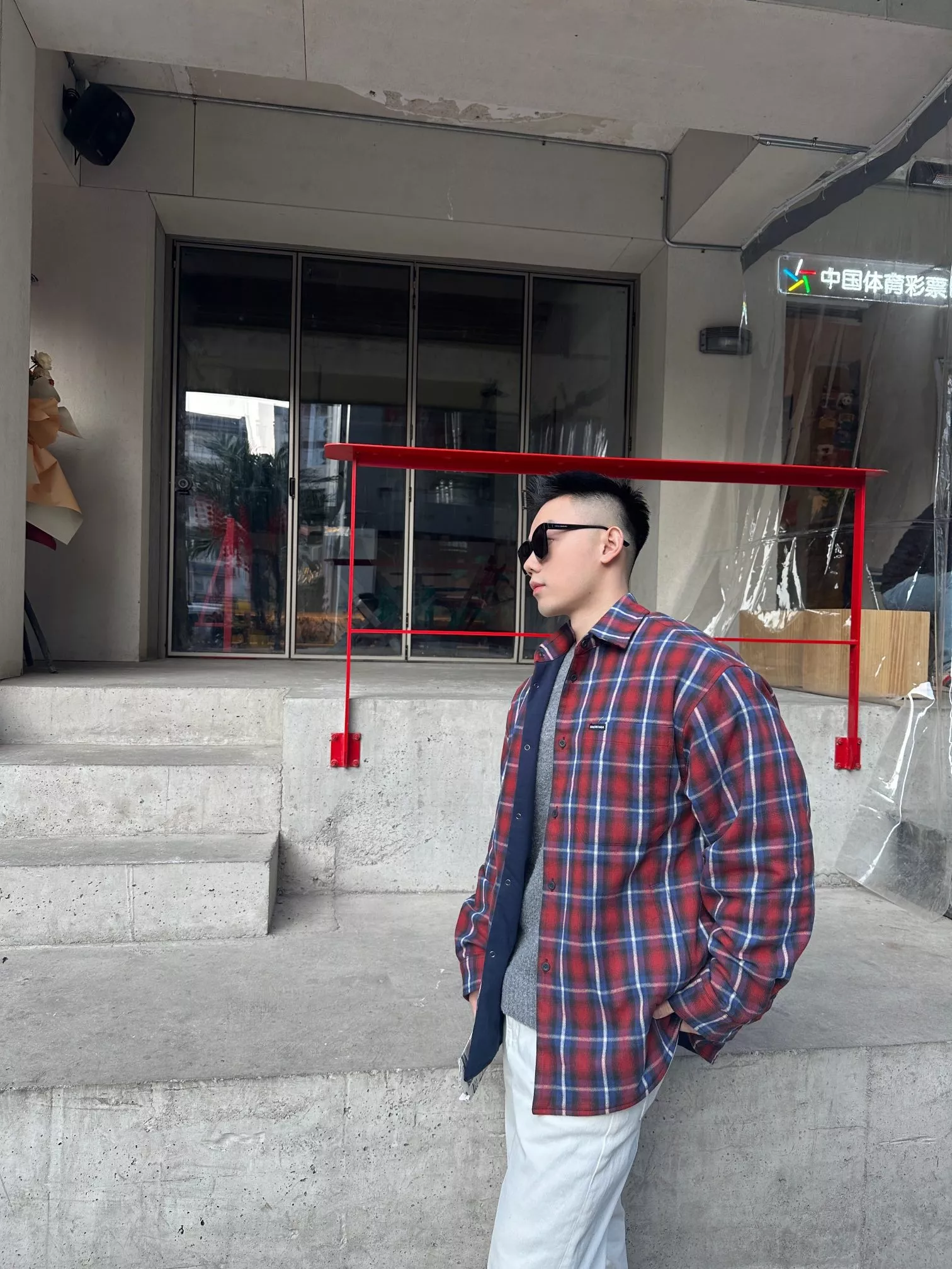 발렌시아가 24FW 체크 더블레이어 리버시블 셔츠 아우터 상세 이미지 17