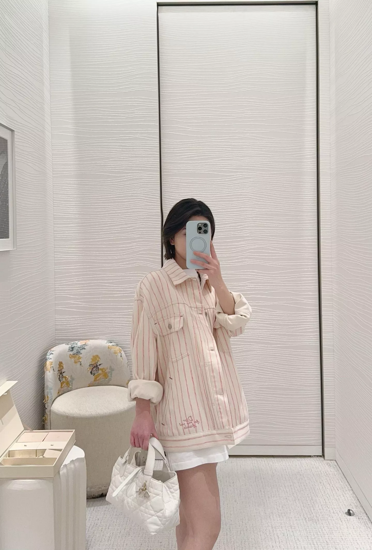 디올 25FW 자수 로고 스트라이프 데님 재킷 상세 이미지 14