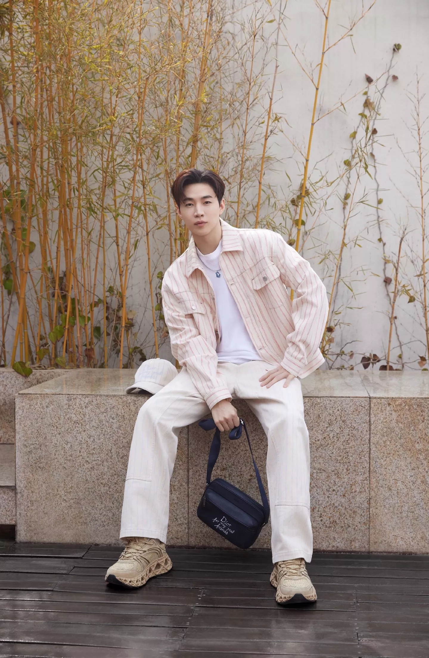 디올 25FW 자수 로고 스트라이프 데님 재킷 상세 이미지 17