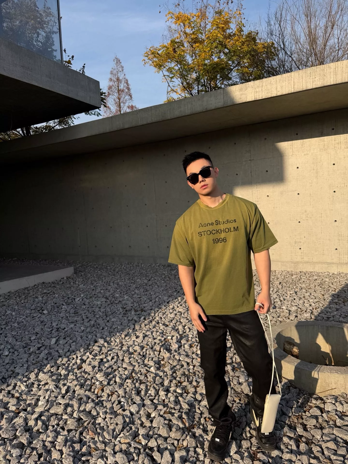 아크네스튜디오 1996 스톡홀름 로고 스프레이 워싱 반팔 티셔츠 상세 이미지 16