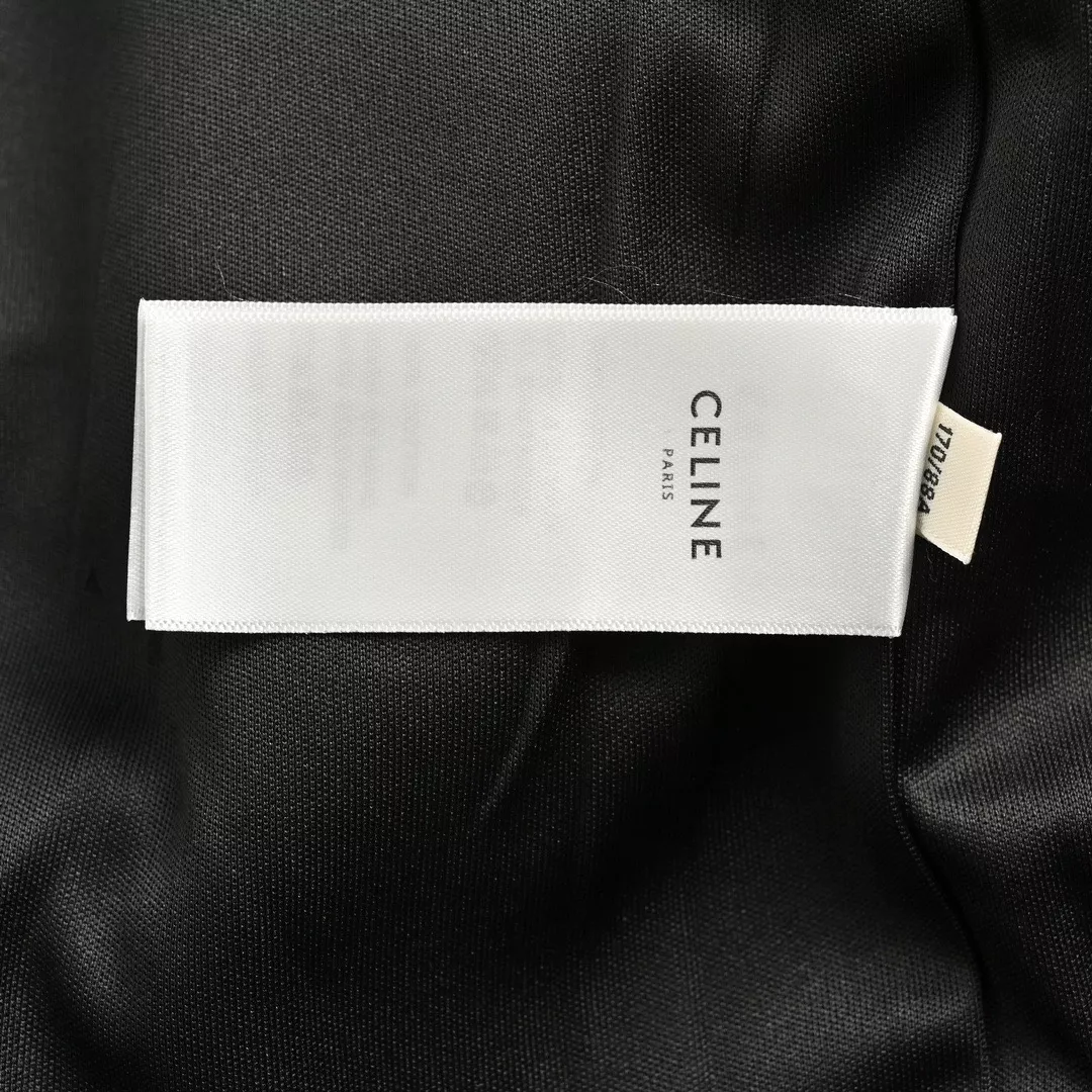 셀린느 23FW 자수 로고 레드 라인 테이프 집업 재킷 상세 이미지 8