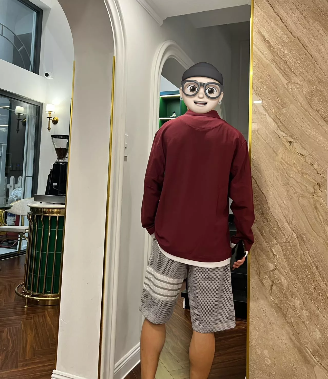 프라다 삼각 로고 패치 레이어드 카라 롱슬리브 상세 이미지 13