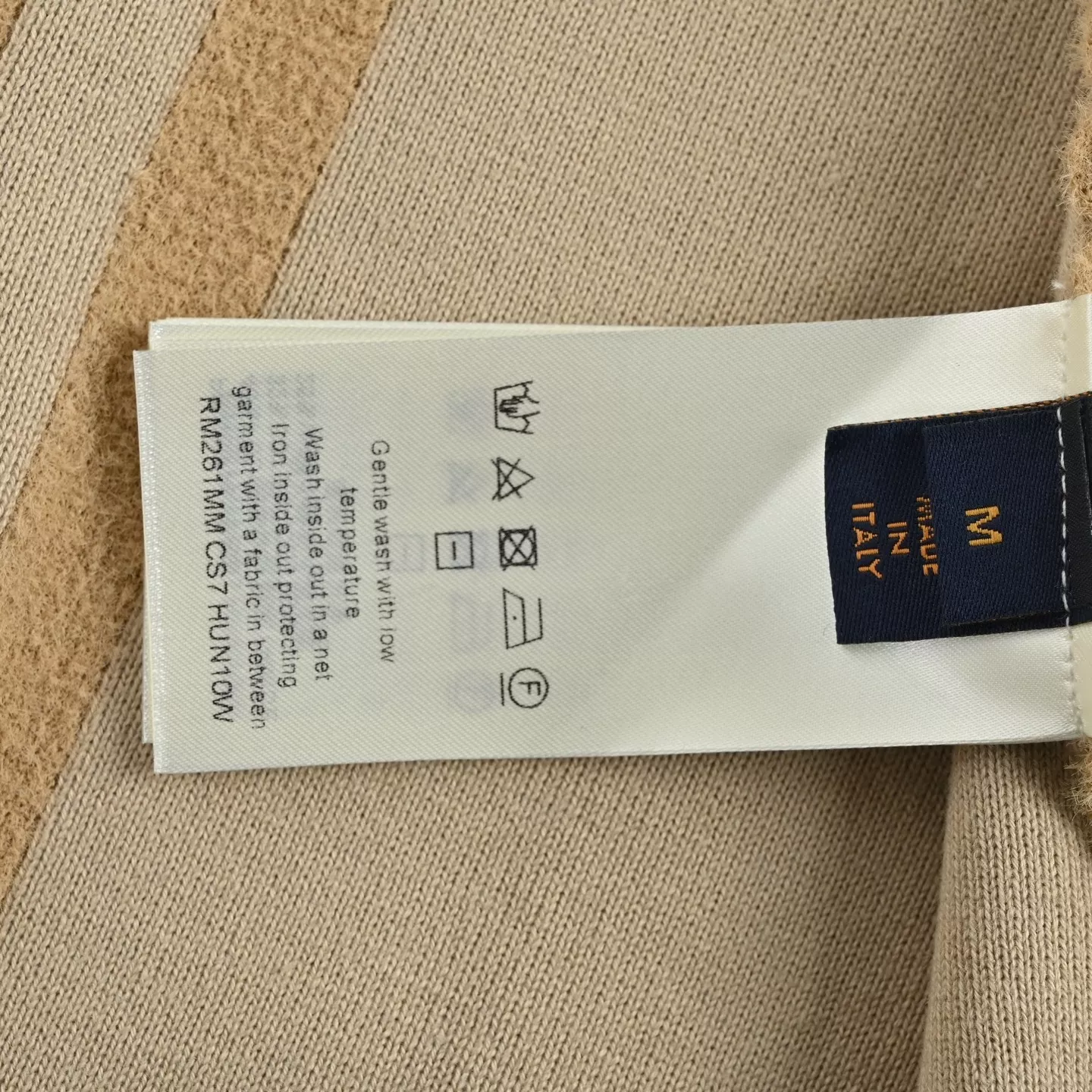 루이비통 25FW 옐로우 화이트 배색 자카드 하이넥 집업 재킷 상세 이미지 6