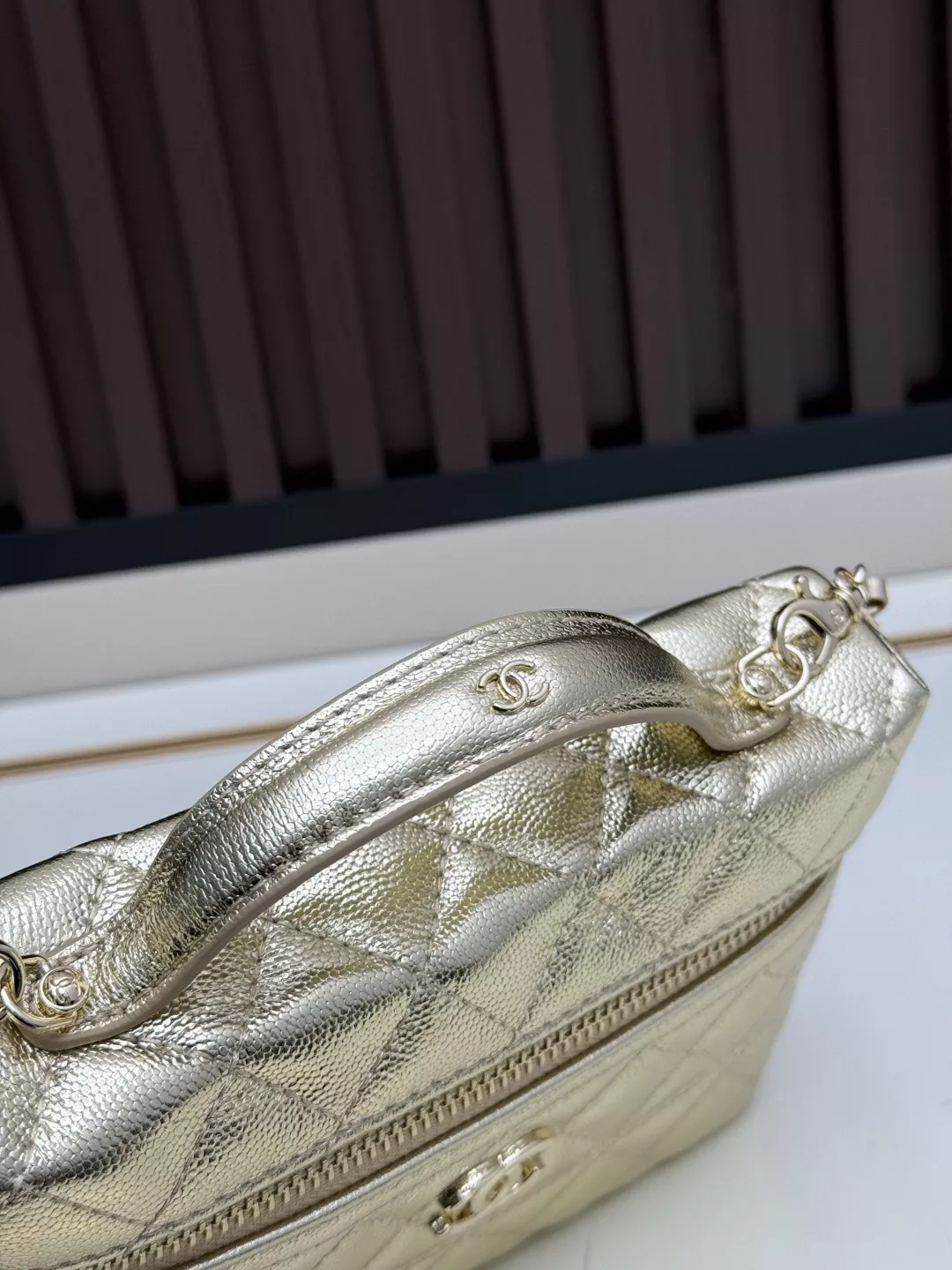 샤넬 26C 다이아 퀼팅 LP 박스 체인백 상세 이미지 5