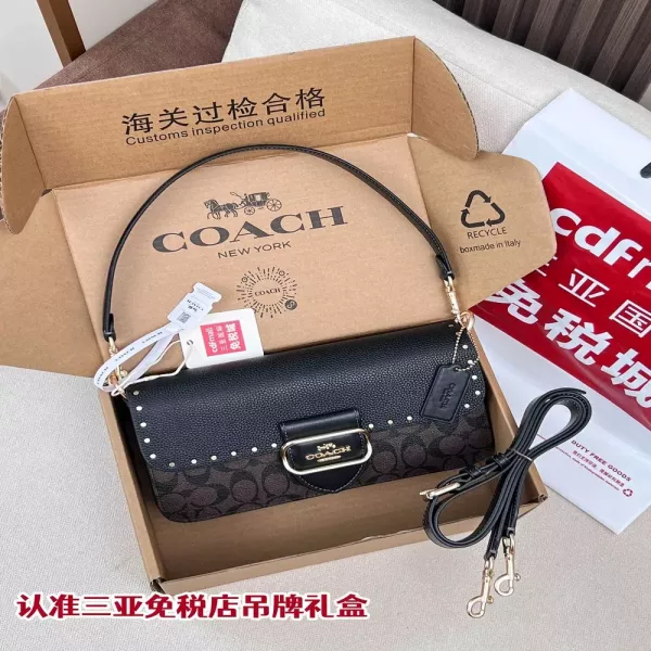 코치 로고 버클 숄더백