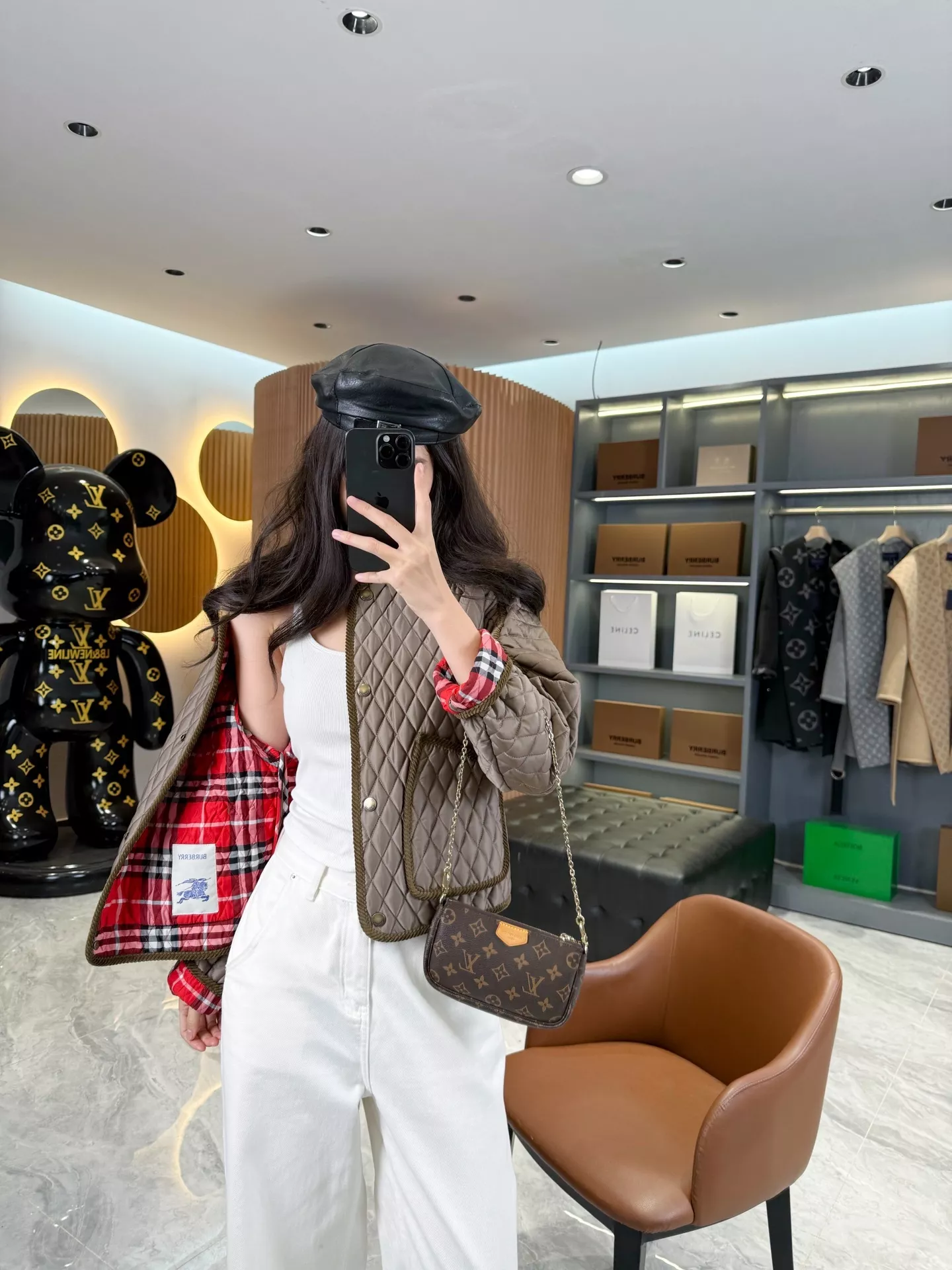 버버리 플로리스톤 여성 숏 퀼팅 나일론 패딩 재킷 상세 이미지 144