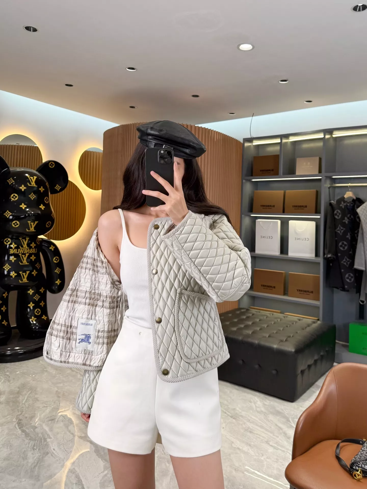 버버리 플로리스톤 여성 숏 퀼팅 나일론 패딩 재킷 상세 이미지 159
