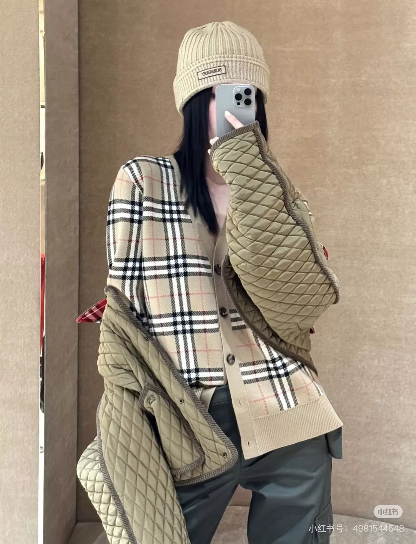 버버리 플로리스톤 여성 숏 퀼팅 나일론 패딩 재킷 상세 이미지 119